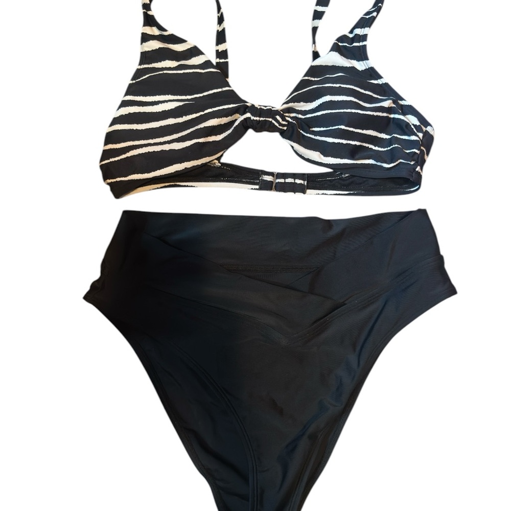 Cupshe Black and White Zebra Print Bikini NWOT
